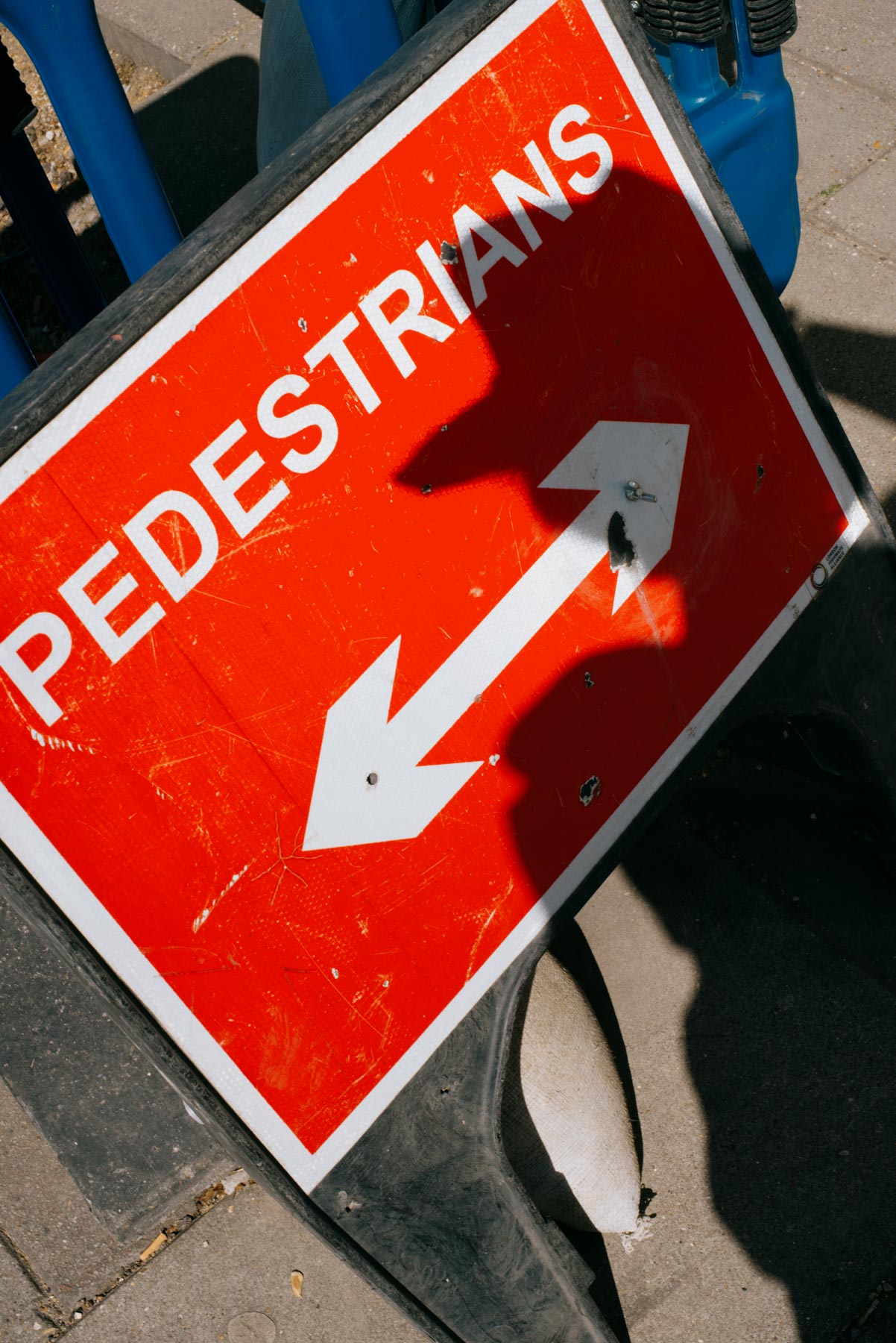 red-sign